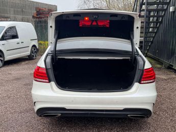 MERCEDES-BENZ E-CLASS 3.0 E350 AMG Sport Bluetec Auto 4dr