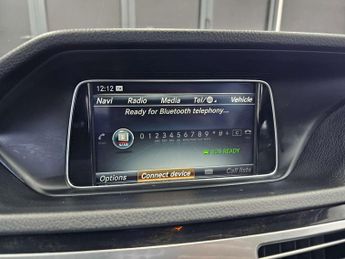 MERCEDES-BENZ E-CLASS 2.1 E220 SE Bluetec Auto 4dr