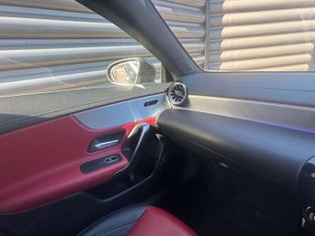 MERCEDES-BENZ CLA 1.3 CLA 250 AMG Line Premium E Auto 4dr