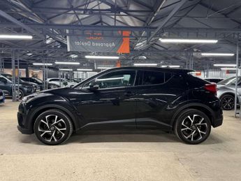 TOYOTA C-HR 1.8 C-HR Design HEV CVT 5dr