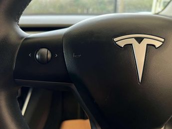 TESLA MODEL 3 Model 3 Long Range AWD 4WD 4dr