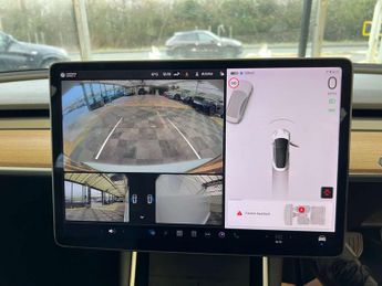 TESLA MODEL 3 Model 3 Long Range AWD 4WD 4dr