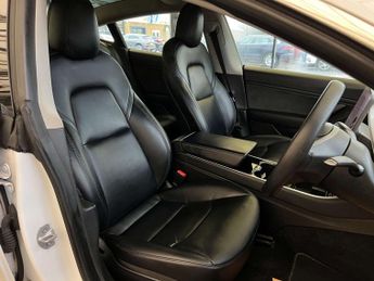 TESLA MODEL 3 Model 3 Long Range AWD 4WD 4dr