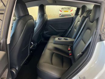 TESLA MODEL 3 Model 3 Long Range AWD 4WD 4dr