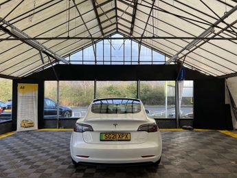 TESLA MODEL 3 Model 3 Long Range AWD 4WD 4dr