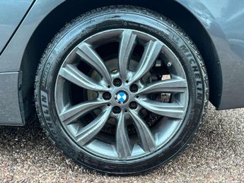 BMW 2 SERIES 2.0 220D Sport Auto 5dr