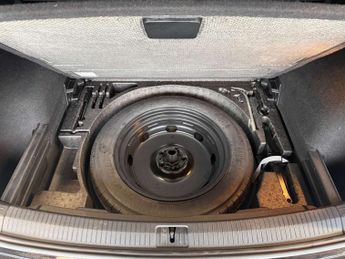Volkswagen TIGUAN 2.0 Tiguan R-Line TDI Semi-Auto 5dr
