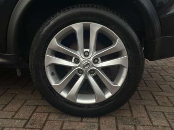 NISSAN JUKE 1.6 Juke N-Connecta CVT 5dr