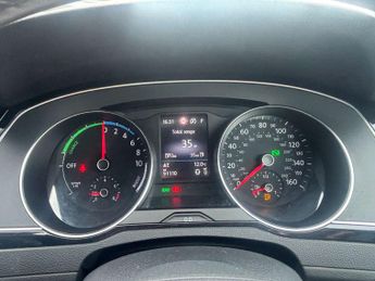 VOLKSWAGEN PASSAT 1.4 Passat GTe Semi-Auto 4dr