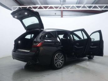 BMW 3 SERIES 2.0 330E M Sport Auto 5dr