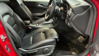 MERCEDES-BENZ GLA 2.1 GLA 200 Sport Executive D Auto 5dr