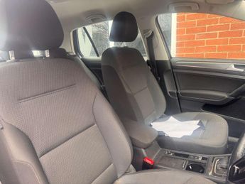 VOLKSWAGEN GOLF e-Golf 5dr