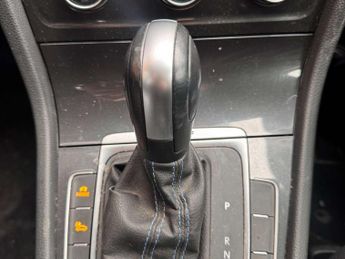 VOLKSWAGEN GOLF e-Golf 5dr