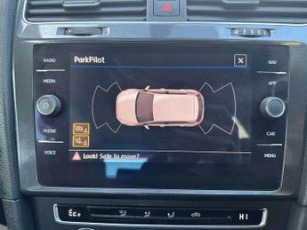 VOLKSWAGEN GOLF e-Golf 5dr