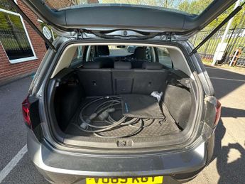 VOLKSWAGEN GOLF e-Golf 5dr