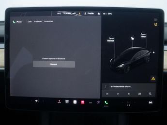 TESLA MODEL 3 Model 3 Standard Range + 4dr