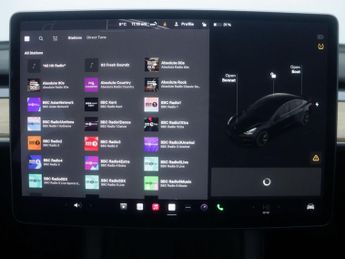 TESLA MODEL 3 Model 3 Standard Range + 4dr
