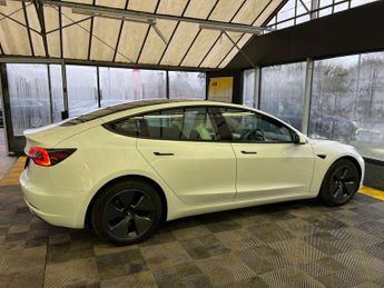 TESLA MODEL 3 Model 3 Long Range AWD 4WD 4dr