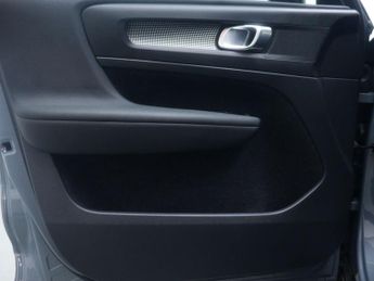 VOLVO XC40 1.5 XC40 R-Design T5 Recharge Auto 5dr