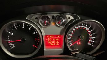 FORD FOCUS 1.6 Focus Titanium 100 Auto 5dr