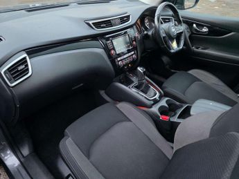 Nissan QASHQAI 1.5 Qashqai N-Connecta dCi Semi-Auto 5dr