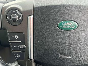 Land Rover DISCOVERY 3.0 Discovery SDV6 Le Landmark Auto 4WD 5dr