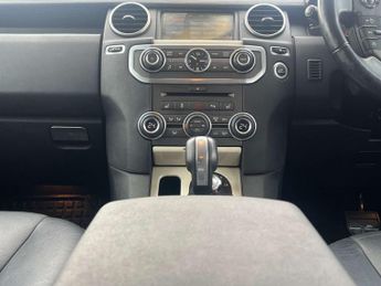 Land Rover DISCOVERY 3.0 Discovery SDV6 Le Landmark Auto 4WD 5dr