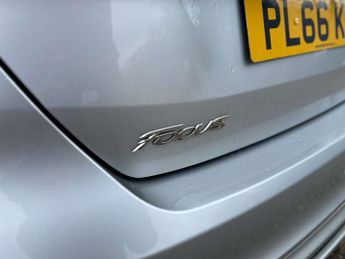FORD FOCUS 1.5 Fiesta ST-Line Auto 5dr