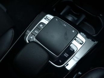 MERCEDES-BENZ A-CLASS 1.3 A 200 AMG Line Exeutive Auto 5dr