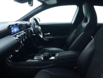 MERCEDES-BENZ A-CLASS 1.3 A 200 AMG Line Exeutive Auto 5dr