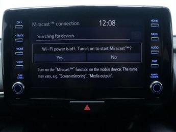 TOYOTA YARIS 1.5 Yaris Design HEV CVT 5dr