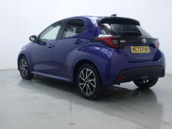 TOYOTA YARIS 1.5 Yaris Design HEV CVT 5dr