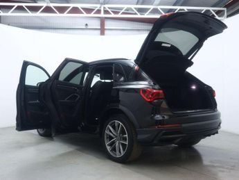 AUDI Q3 1.5 Q3 Black Edition 35 TFSI MHEV Semi-Auto 5dr