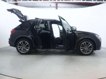 AUDI Q3 1.5 Q3 Black Edition 35 TFSI MHEV Semi-Auto 5dr
