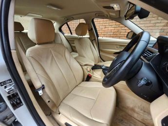 BMW 3 Series 2.0 328i Luxury T Auto 4dr