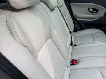 Land Rover RANGE ROVER EVOQUE 2.0 TD4 SE Tech SUV 5dr Diesel Auto 4WD Euro 6 (s/s) (180 ps) 8.