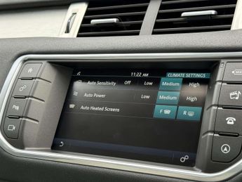 Land Rover RANGE ROVER EVOQUE 2.0 TD4 SE Tech SUV 5dr Diesel Auto 4WD Euro 6 (s/s) (180 ps) 8.