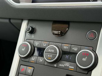 Land Rover RANGE ROVER EVOQUE 2.0 TD4 SE Tech SUV 5dr Diesel Auto 4WD Euro 6 (s/s) (180 ps) 8.