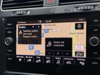 Volkswagen E-GOLF 35.8kWh e-Golf Hatchback 5dr Electric Auto (136 ps)