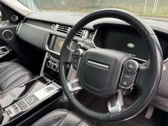 Land Rover RANGE ROVER 4.4 SD V8 Vogue SE SUV 5dr Diesel Auto 4WD Euro 6 (s/s) (339 ps)