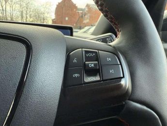 FORD MUSTANG MACH-E Standard Range 70kWh SUV 5dr Electric Automatic AWD (269 ps) 1 Y