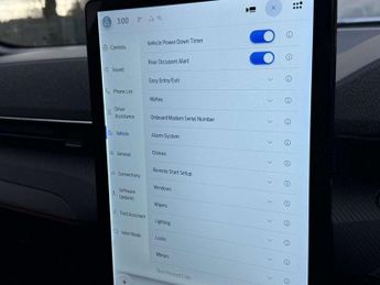 FORD MUSTANG MACH-E Standard Range 70kWh SUV 5dr Electric Automatic AWD (269 ps) 1 Y