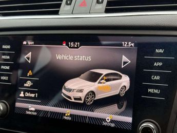 Skoda OCTAVIA 2.0 TDI vRS Hatchback 5dr Diesel DSG Euro 6 (s/s) (184 ps) LOW R