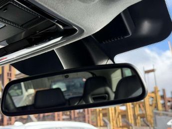 Land Rover RANGE ROVER SPORT 5.0 V8 SVR SUV 5dr Petrol Auto 4WD Euro 6 (s/s) (550 ps) 9.9% FI