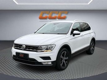 Volkswagen TIGUAN 2.0 TDI BlueMotion Tech SE Navigation SUV 5dr Diesel DSG 4Motion