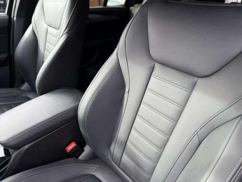 BMW IX3 80kWh Premier Edition SUV 5dr Electric Auto (286 ps) 9.9% FINANC