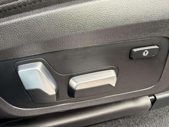 BMW IX3 80kWh Premier Edition SUV 5dr Electric Auto (286 ps) 9.9% FINANC