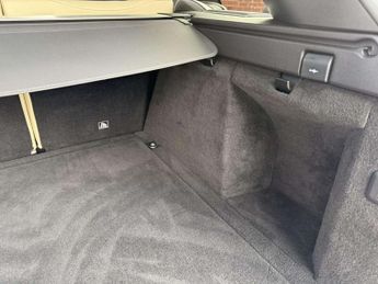 Land Rover RANGE ROVER SPORT 5.0 P575 V8 SVR SUV 5dr Petrol Auto 4WD Euro 6 (s/s) (575 ps) 9.