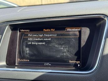 Audi Q5 2.0 TDI S line Plus SUV 5dr Diesel S Tronic quattro Euro 5 (s/s)