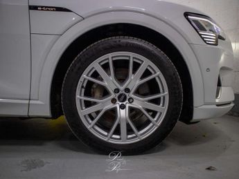 AUDI E-TRON e-tron Launch Edition 55 Quattro 4WD 5dr